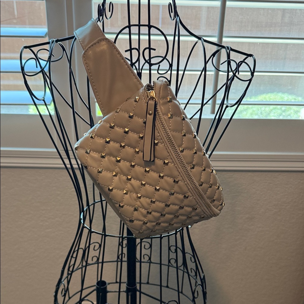 Elegant Quilted Tan Crossbody Bag/Fanny pack